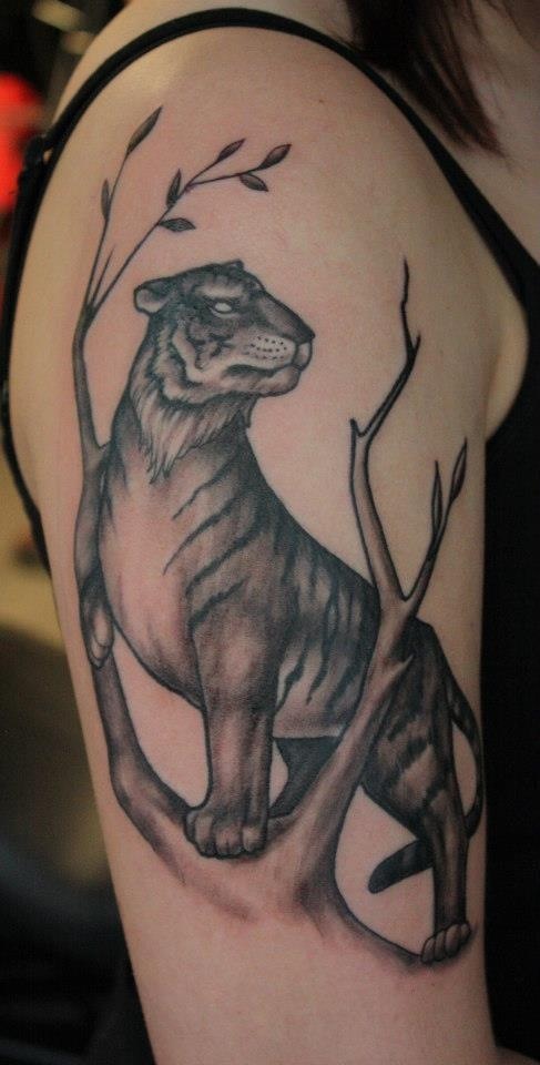 Tiger sleeve tattoo