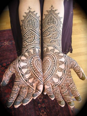 Henna Arms