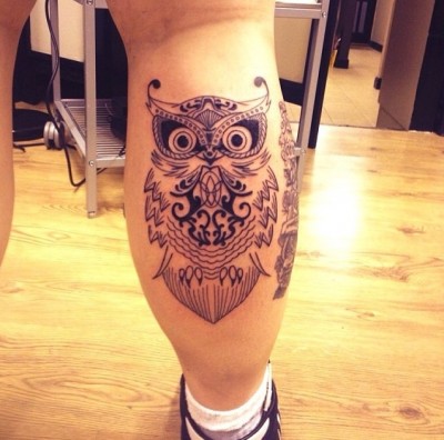 owl tattoo on leg