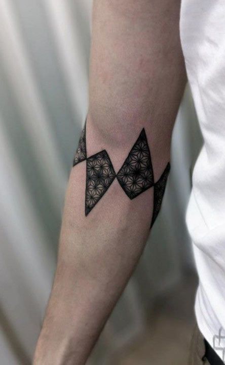 Awesome Rhombus Pattern Tattoo