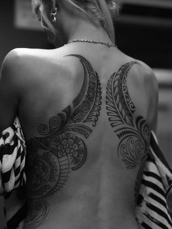 Beautiful Tribal Pattern Back Tattoo