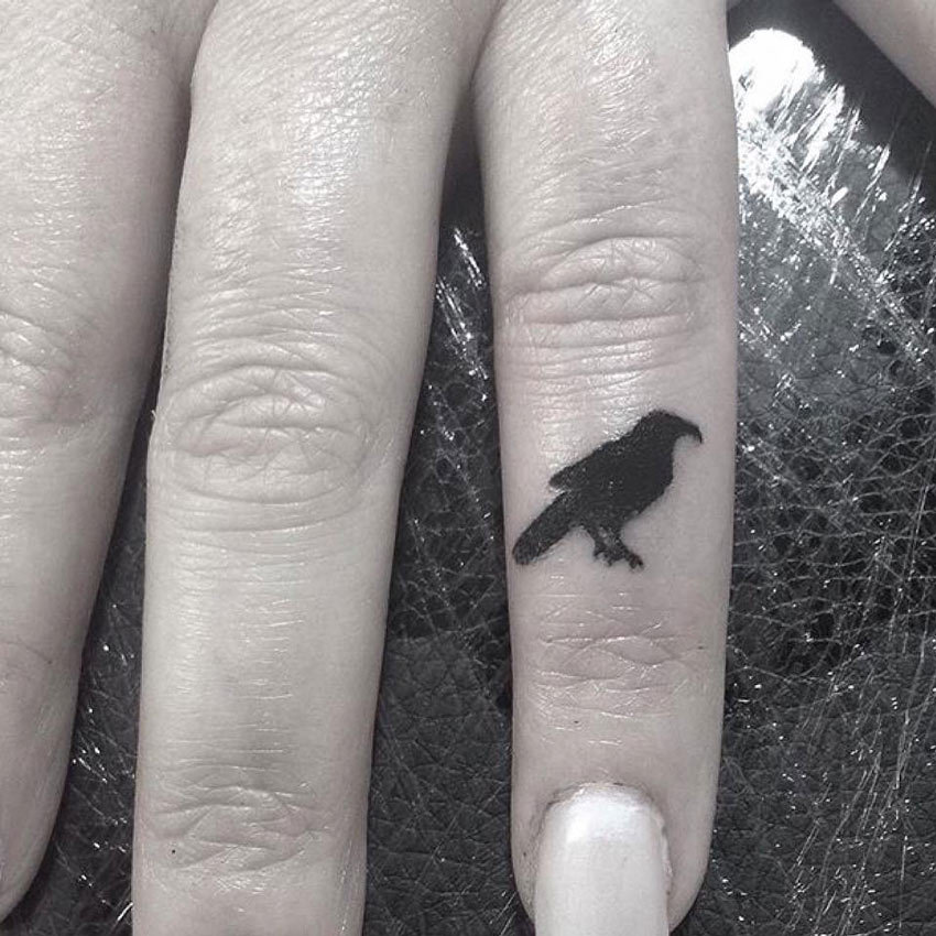 finger crow
