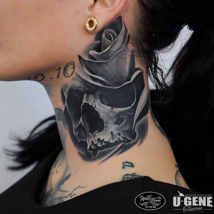 Grey skull & rose