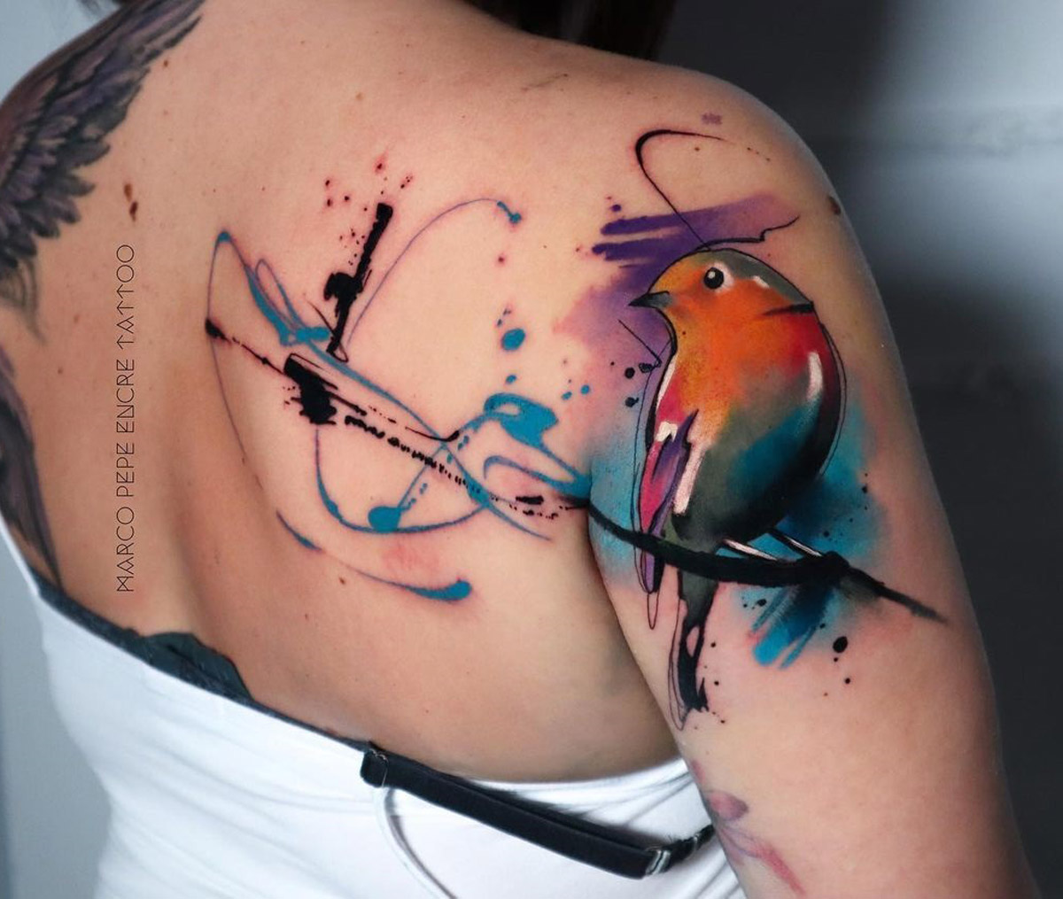 Watercolor Robin Shoulder Tattoo