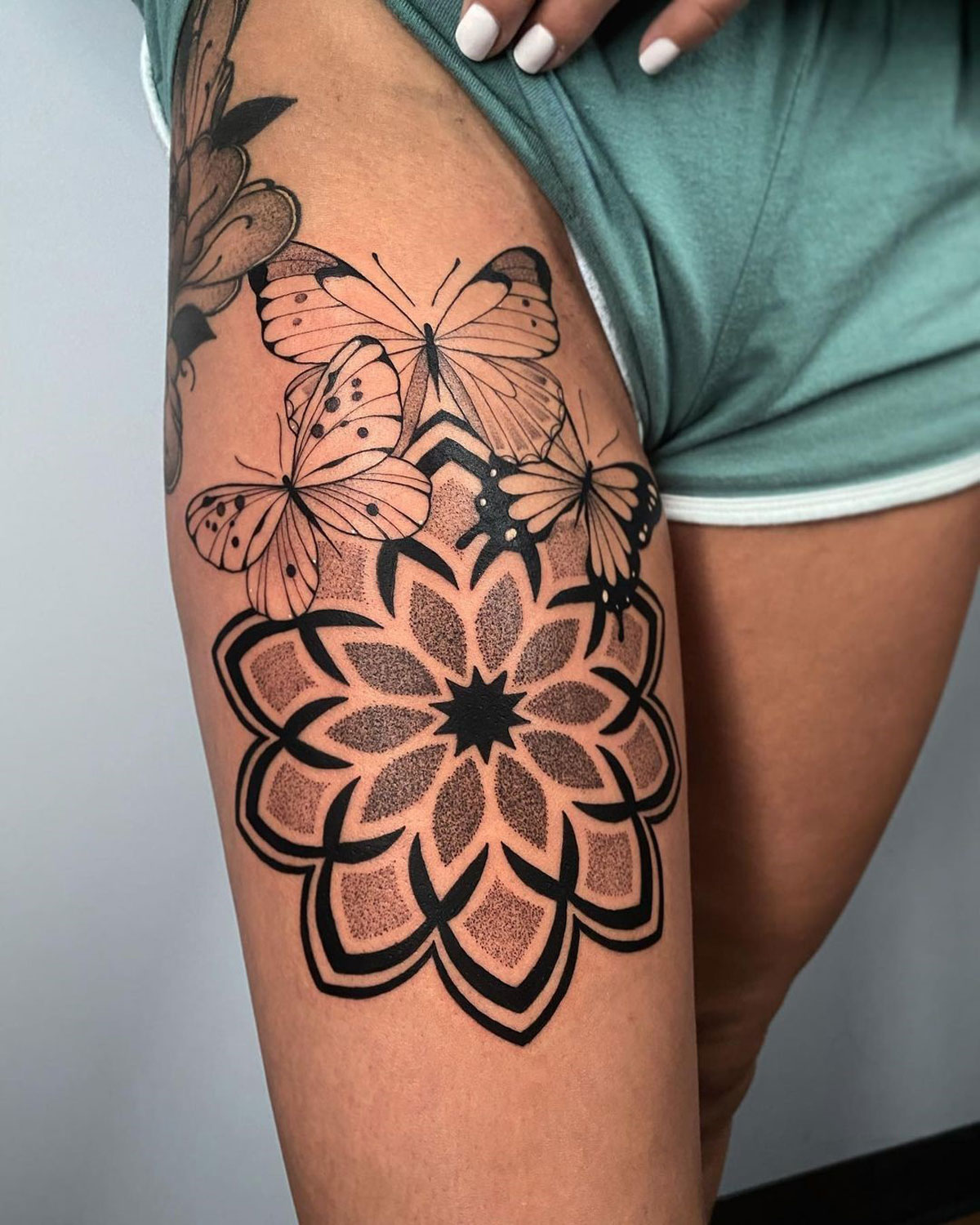Mandala & Butterflies Thigh Tattoo | Best Tattoo Ideas For Men & Women