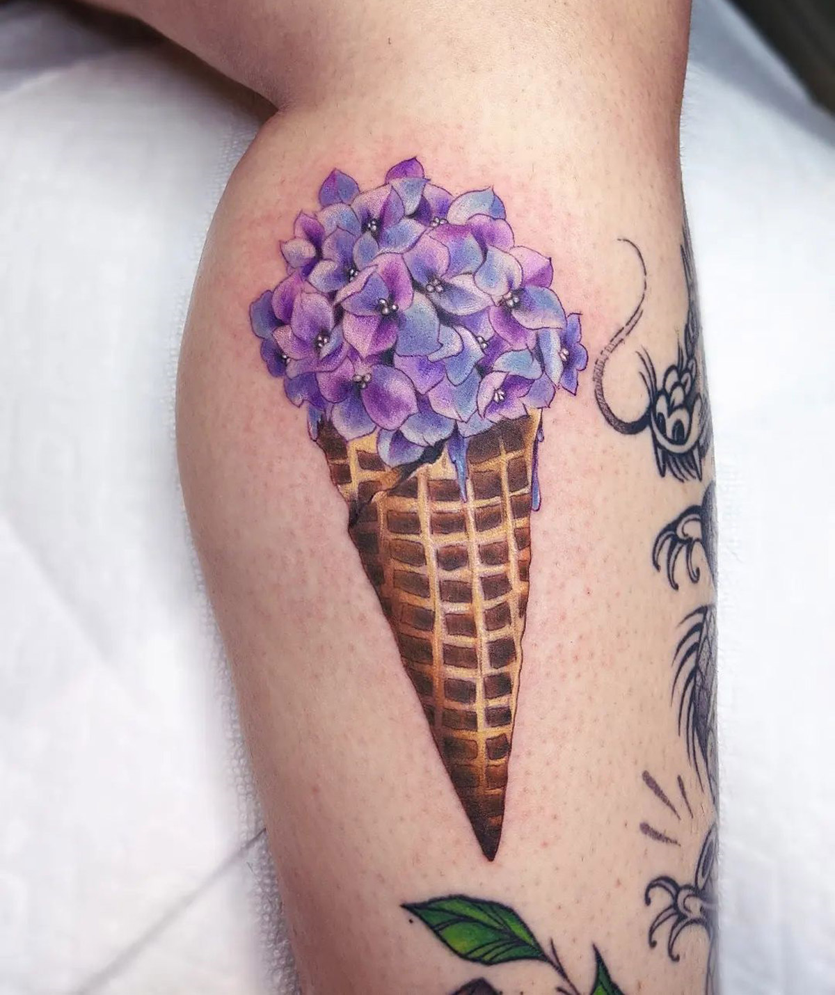 Ice Cream Cone & Flowers